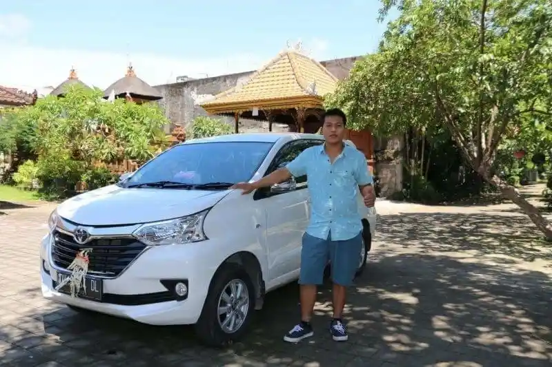 How to Book a Private Driver in Bali During High Season